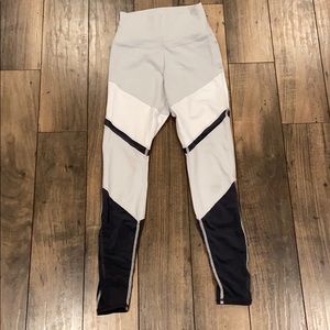 Alo Yoga leggings size XS